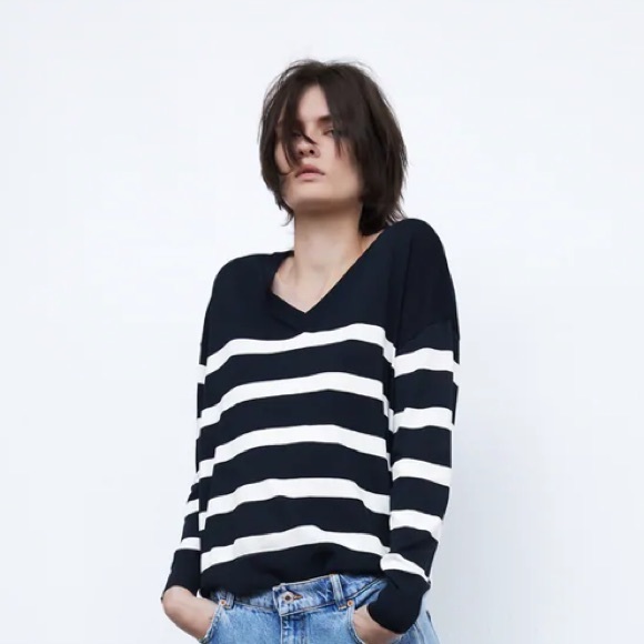 NWT Zara Minimalist RARE Preppy Long Sleeve Striped V-Neck Sweater - Picture 1 of 15